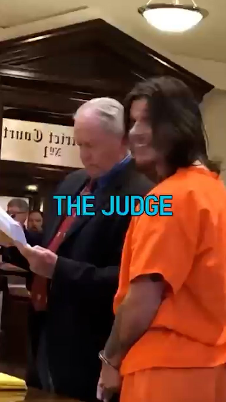 4 TEENAGE Killers Reacting To A Life Sentence.00_00_20_21.Still014