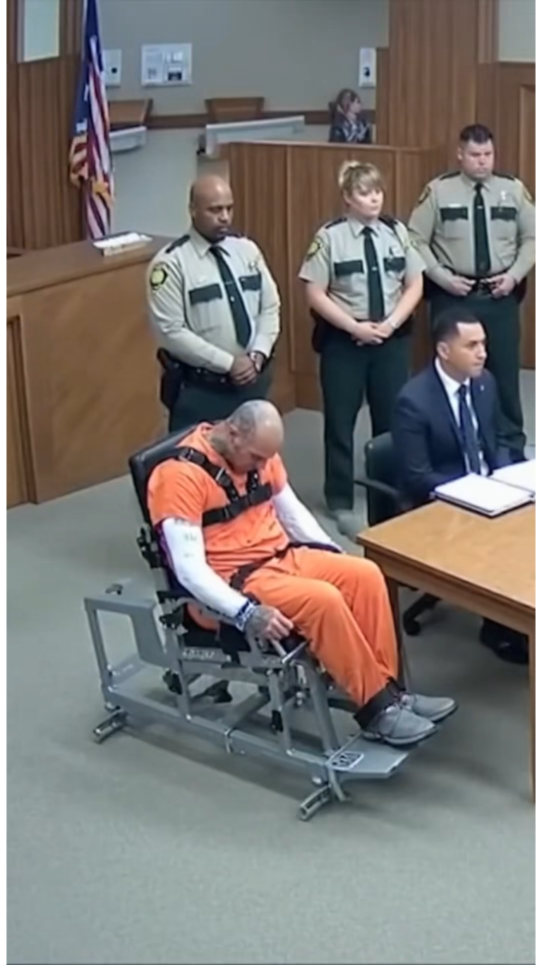 SnapTik-dot-Kim-9f80a5fe2c8613dc56b3839214fae942.00_31_34_18.Still002