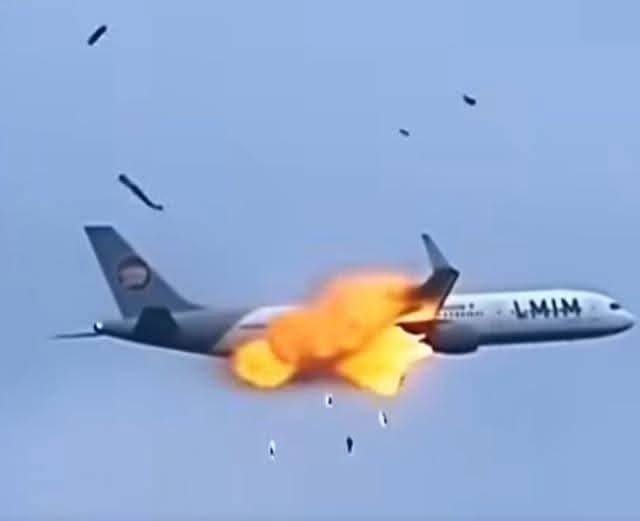 RUSSIA ATTACKED RIGHT NOW, PLANE WITH MORE THAN 244 ONBOARD JUST CRASH… 𝗦𝗲𝗲 𝗺𝗼𝗿𝗲